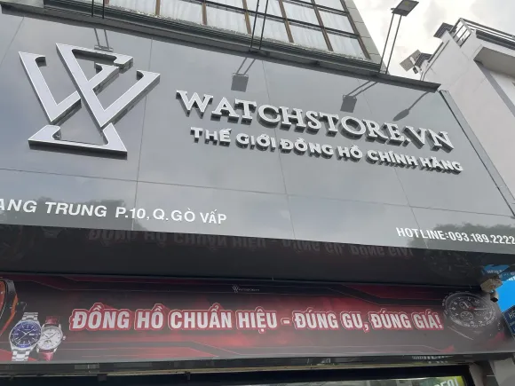 Bảng Hiệu Cửa Hàng Đồng Hồ Chữ Nổi In Ấn Thi Công Theo Yêu Cầu